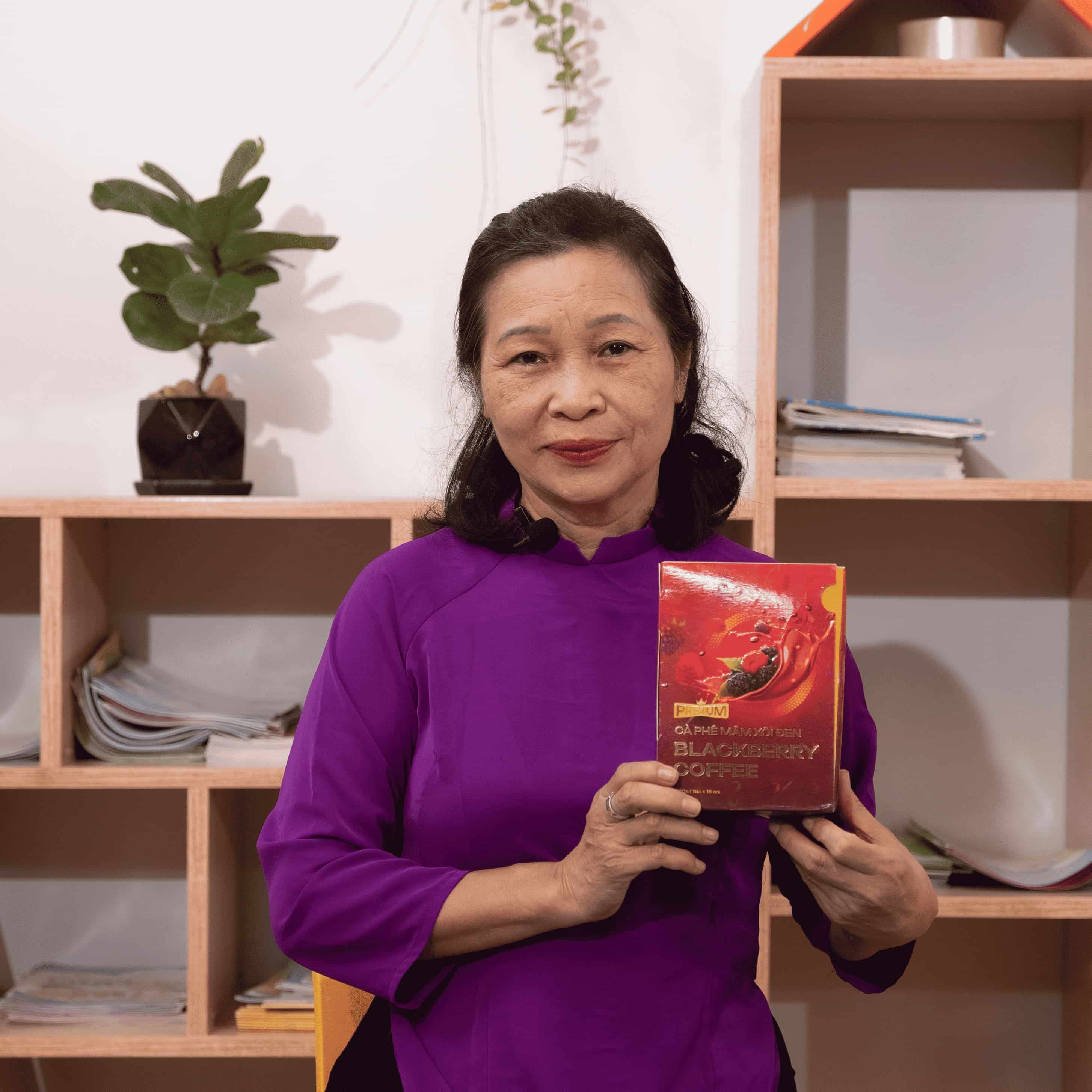 CÔ XUÂN - GIÁO VIÊN VỀ HƯU: